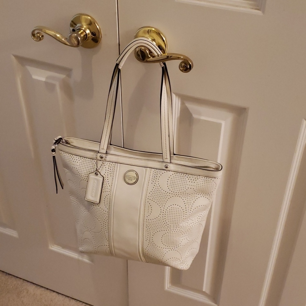Coach handbag - Picture 2 of 8
